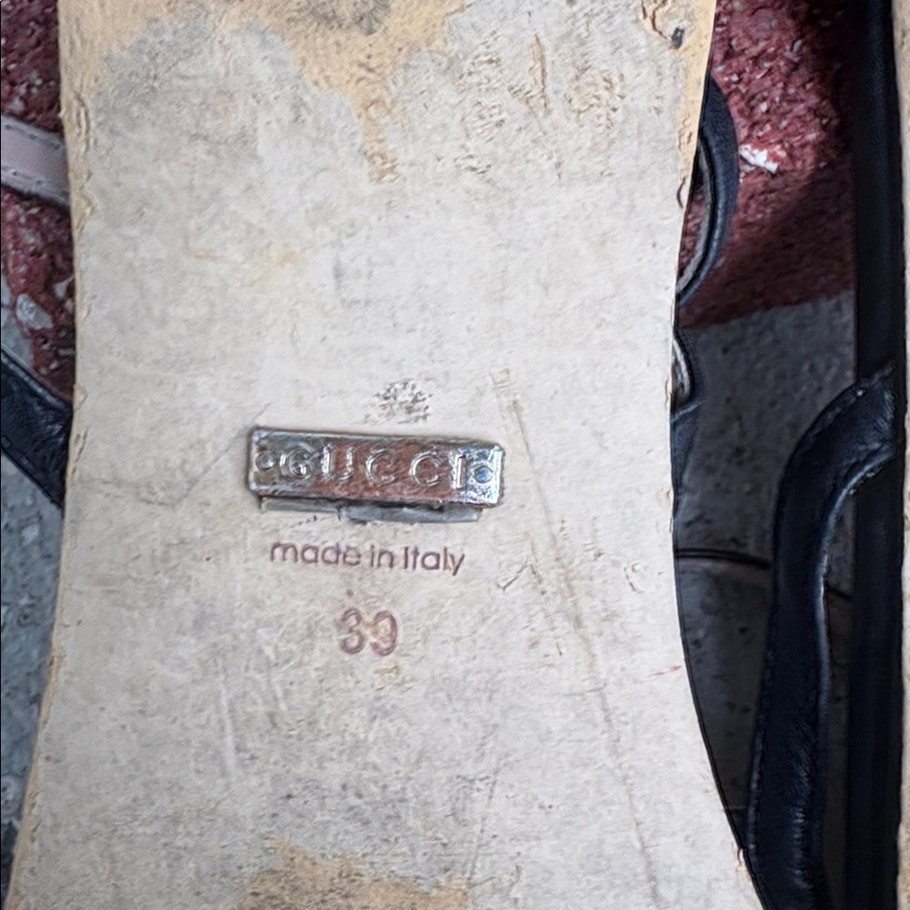 Gucci double G flat leather sandals - Picture 7 of 9